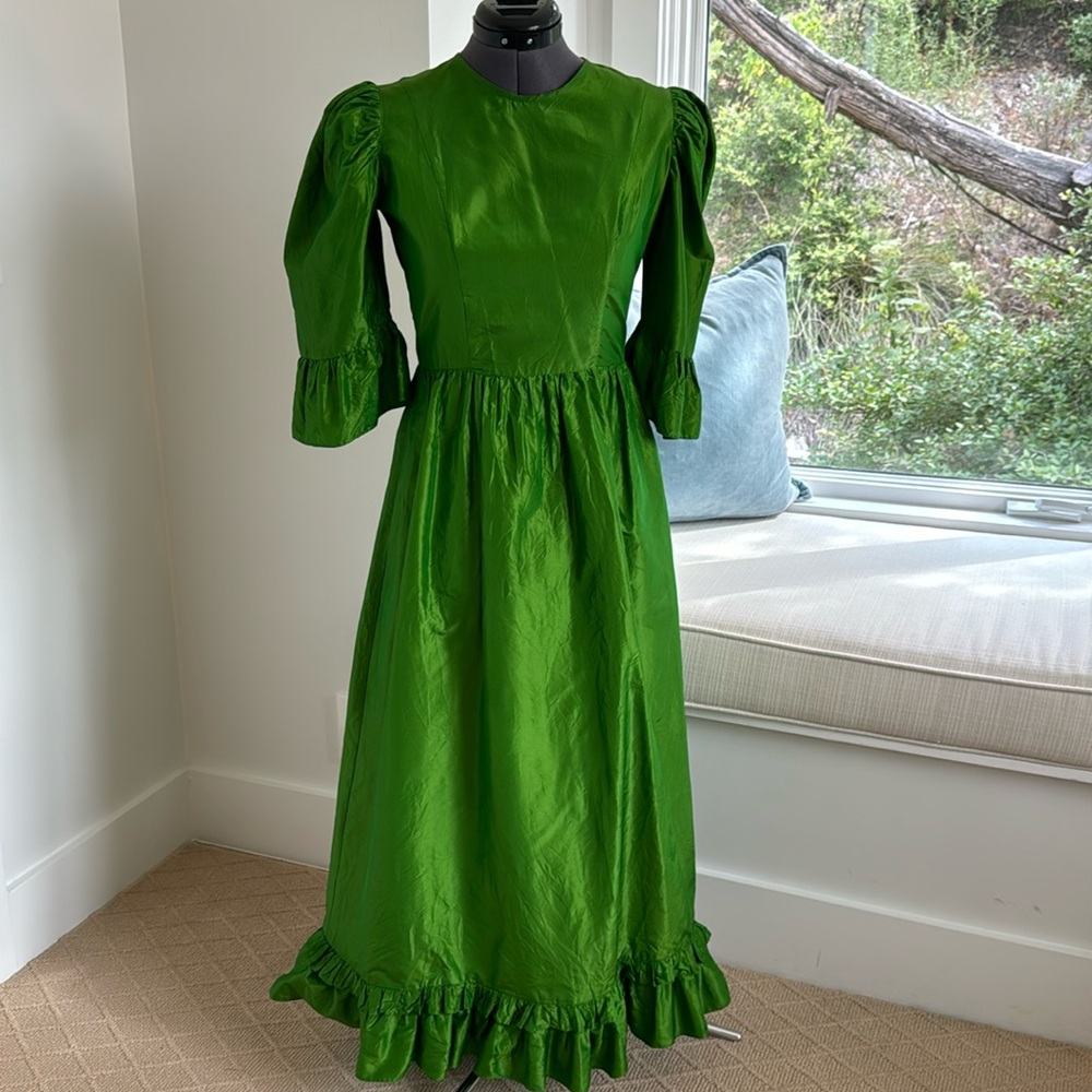 Batsheva collarless prairie dress in silk.  EUC